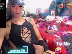 Screenshot from charydollts webcams