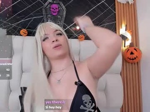 Screenshot from cherrydoll_dl webcams