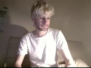 Screenshot from chico21__ webcams