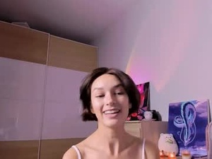 Screenshot from chill_girrrl webcams