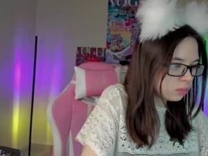 Screenshot from chio_mio webcams