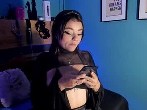 Screenshot from chloaellenn webcams