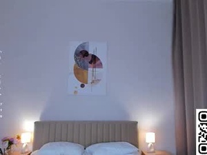 Screenshot from chloe_alba webcams