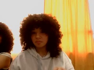 Screenshot from chloe_and_violeta webcams