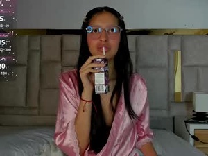 Screenshot from chloe_argelnt webcams