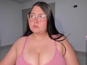 Screenshot from chloe_blade webcams
