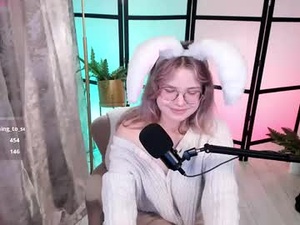 Screenshot from chloewells webcams