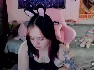 Screenshot from chocobunny_ webcams