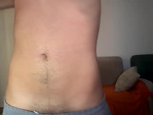 Screenshot from chriis_18 webcams