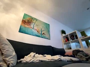 Screenshot from chris774694 webcams