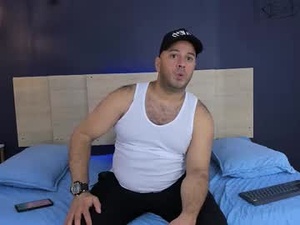 Screenshot from christopher_cruz_ webcams