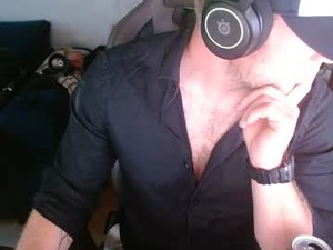 Screenshot from chrjoh22 webcams