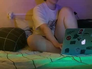 Screenshot from chubbybunny_xoxo webcams