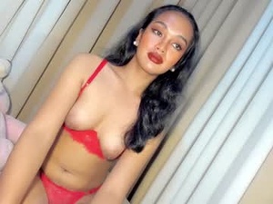 Screenshot from cinnamoncandy14 webcams