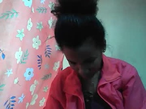 Screenshot from claudiannah webcams