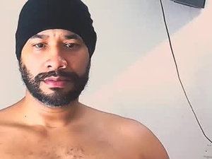 Screenshot from cloverblack18 webcams