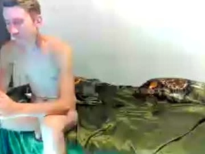 Screenshot from colin_and_leila webcams