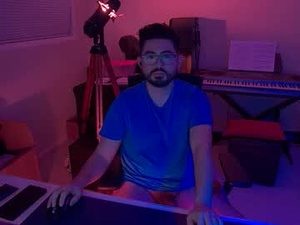 Screenshot from collegecockrock webcams