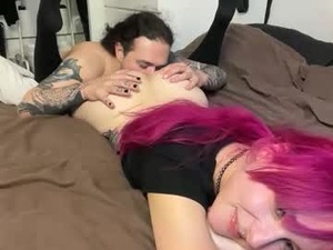 Screenshot from colour_full webcams