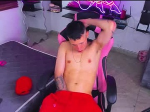 Screenshot from conor03_ webcams