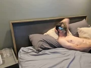 Screenshot from couplexxxgamenights webcams