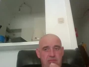 Screenshot from crazychubby78 webcams