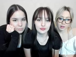 Screenshot from crazysweetygirls webcams