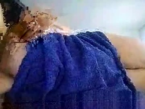 Screenshot from creamyellax webcams