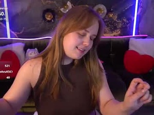 Screenshot from crystallpaws_ webcams