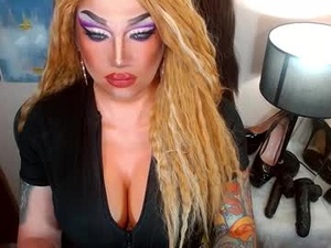 Screenshot from cumoffun webcams