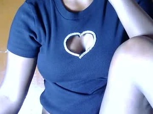 Screenshot from cute_apexa webcams