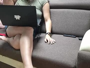 Screenshot from cutecouple9566 webcams