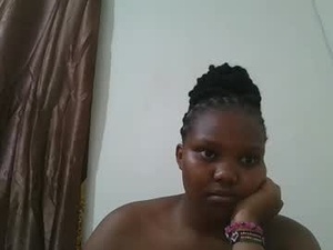 Screenshot from cuteebony2 webcams