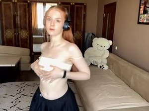 Screenshot from cyndydemyan webcams