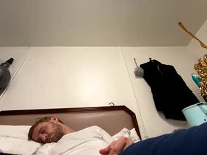 Screenshot from daddi_stick webcams