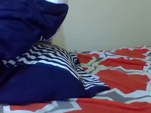 Screenshot from daddiestightpussyy webcams