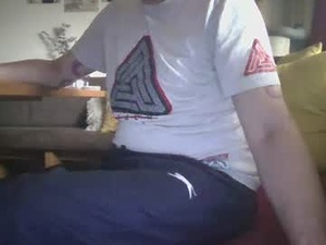 Screenshot from daddycomehome1 webcams