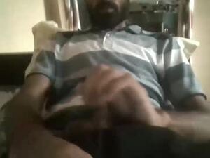 Screenshot from daddydick183 webcams