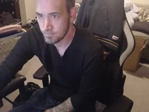 Screenshot from daddydomlittlesub webcams