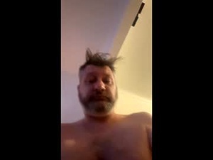 Screenshot from daddystoy39 webcams