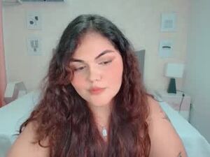 Screenshot from daeneryslove_doll webcams