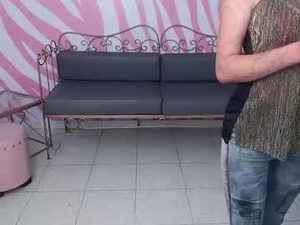 Screenshot from daffne_evans webcams