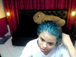 Screenshot from dafne_cox_ webcams