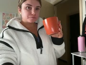 Screenshot from daisydivine42840 webcams