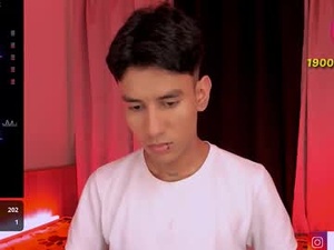 Screenshot from damien_howard webcams