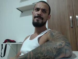 Screenshot from dante_hell1 webcams