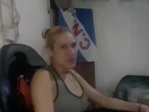 Screenshot from danycami1999960219 webcams