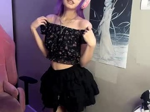 Screenshot from danyelleeyermann webcams