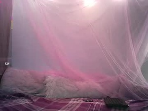 Screenshot from darcieroselli webcams