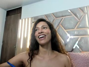Screenshot from dareska_hot webcams